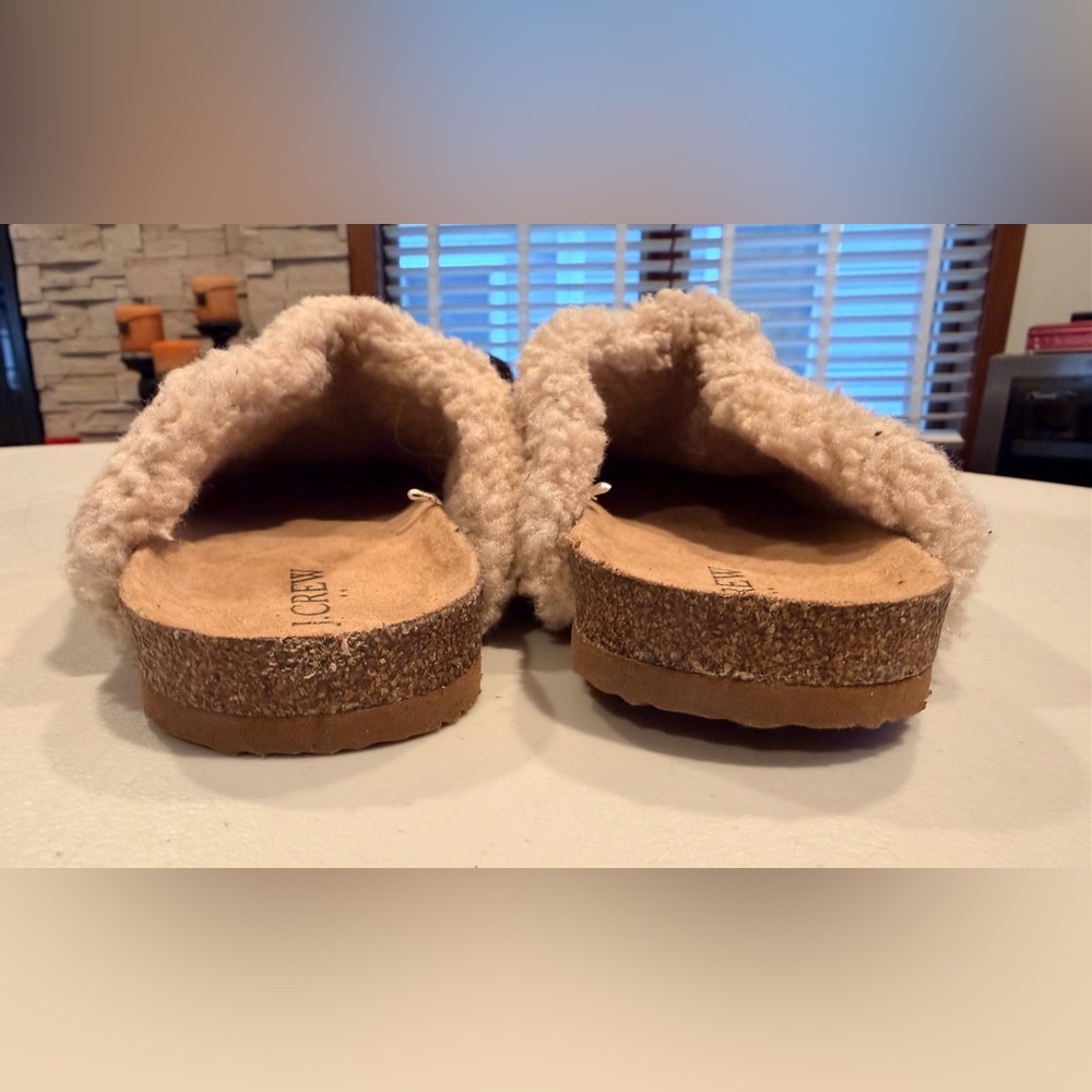 J.Crew | Sherpa Clog Slippers. Size: 8 - Picture 4 of 14